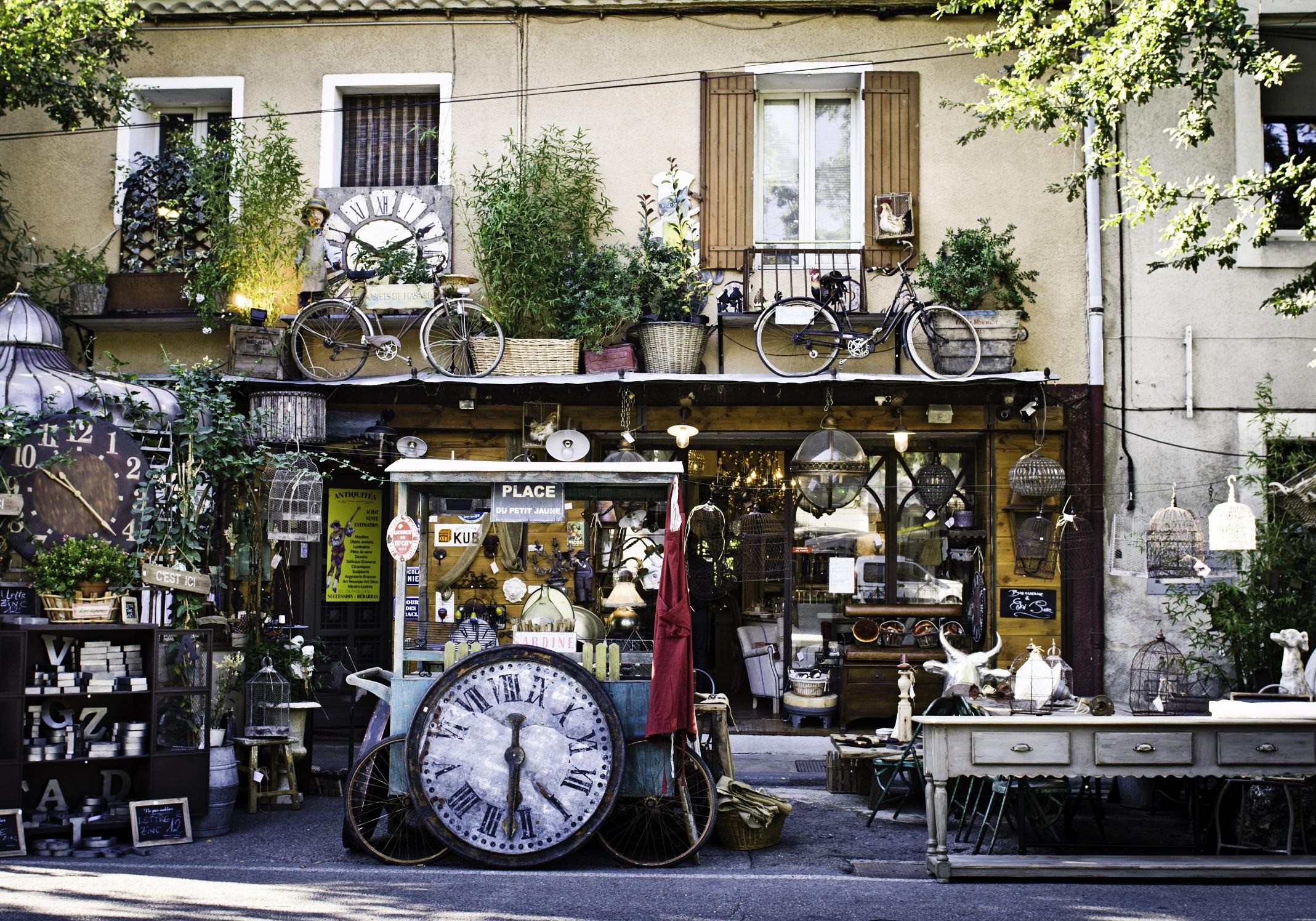 Ces-3-marches-aux-puces-de-Paris-vont-vous-faire-faire-des-folies